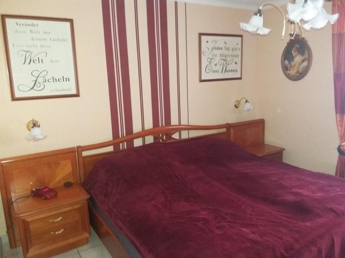 Ferienwohnung Konz Merzig Esterno foto